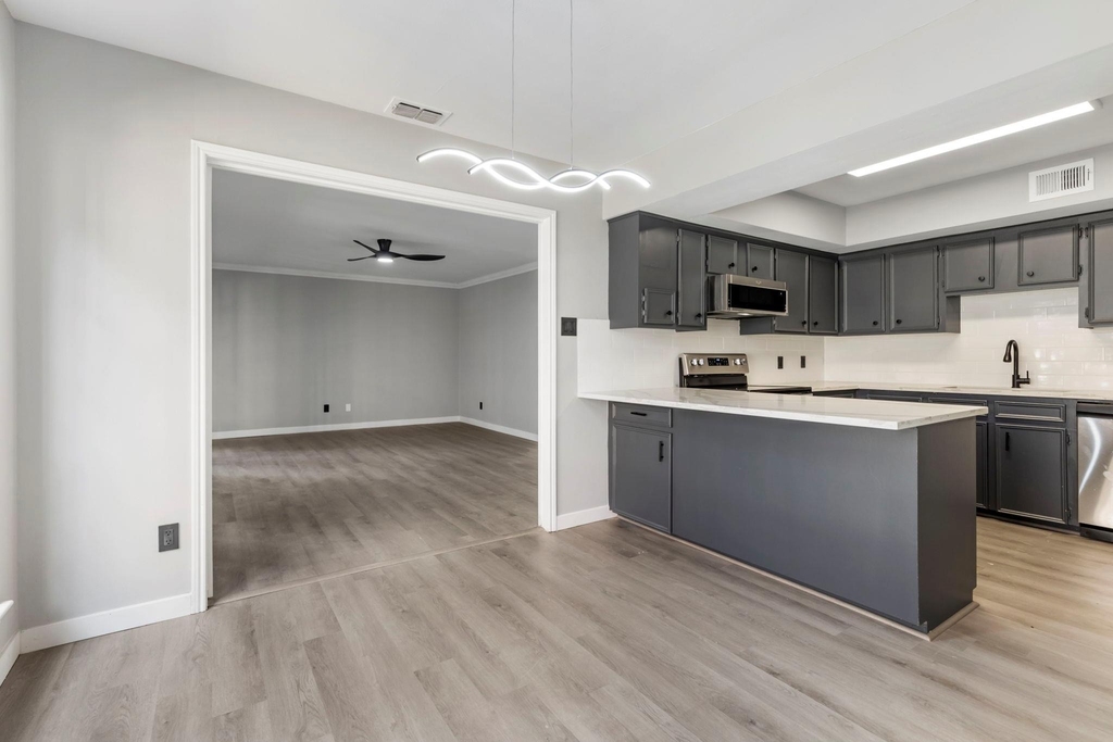 2226 Nantucket Dr - Photo 22