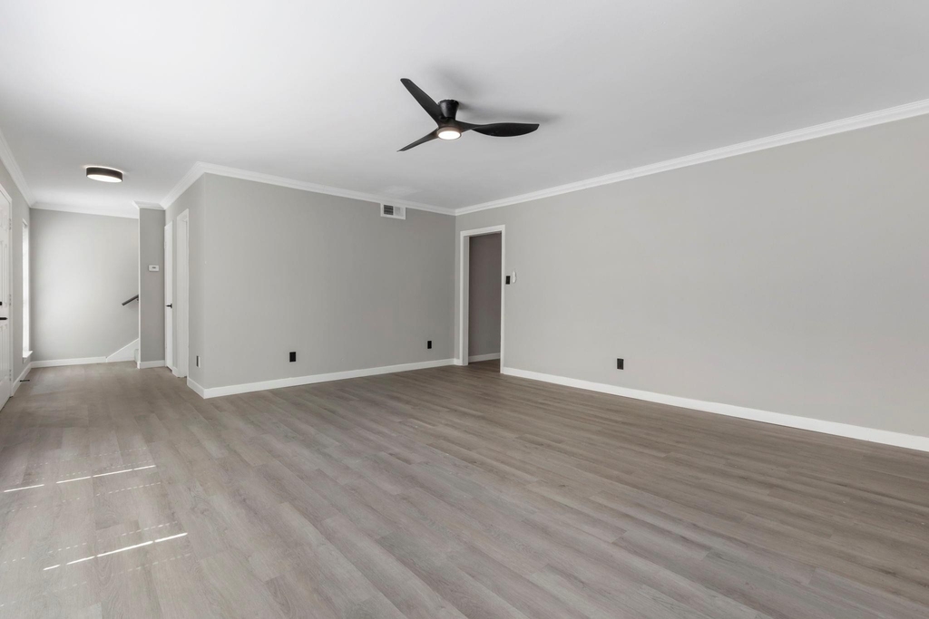 2226 Nantucket Dr - Photo 13