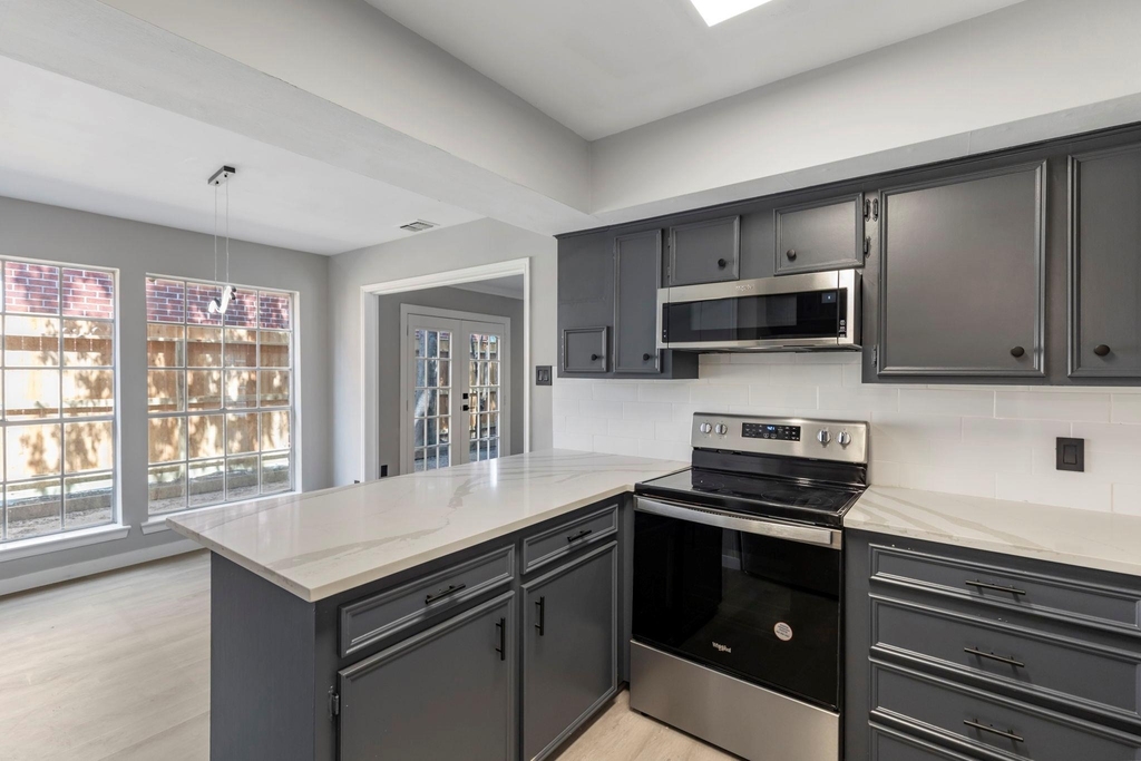 2226 Nantucket Dr - Photo 25