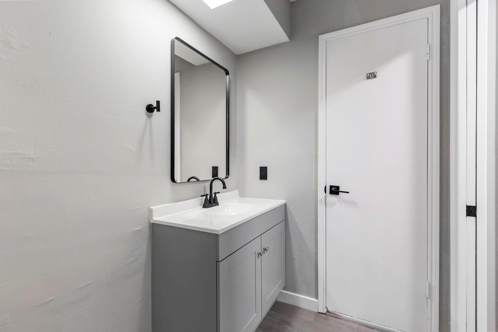 2226 Nantucket Dr - Photo 27