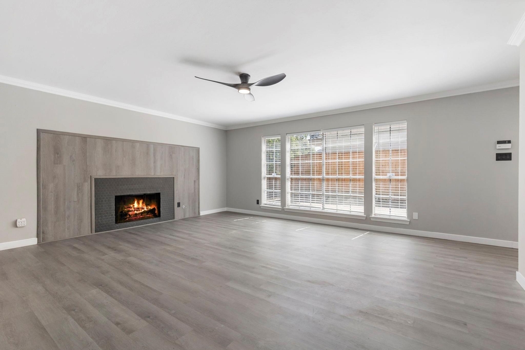 2226 Nantucket Dr - Photo 1