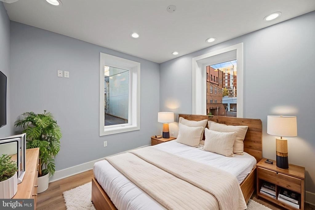 4535 Avondale Street - Photo 1