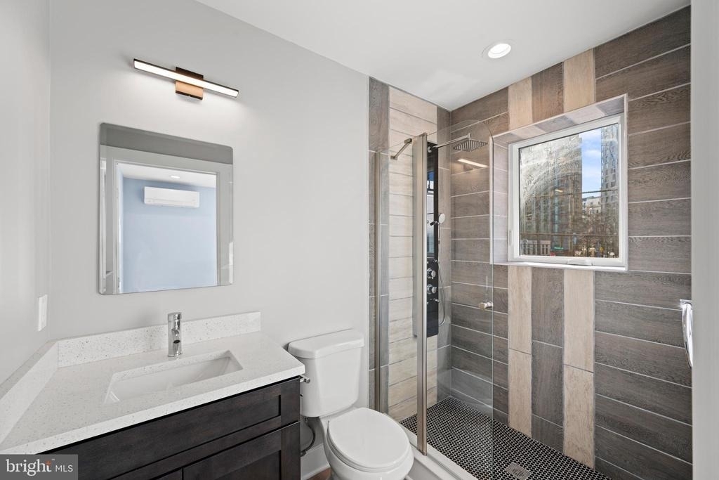 4535 Avondale Street - Photo 2