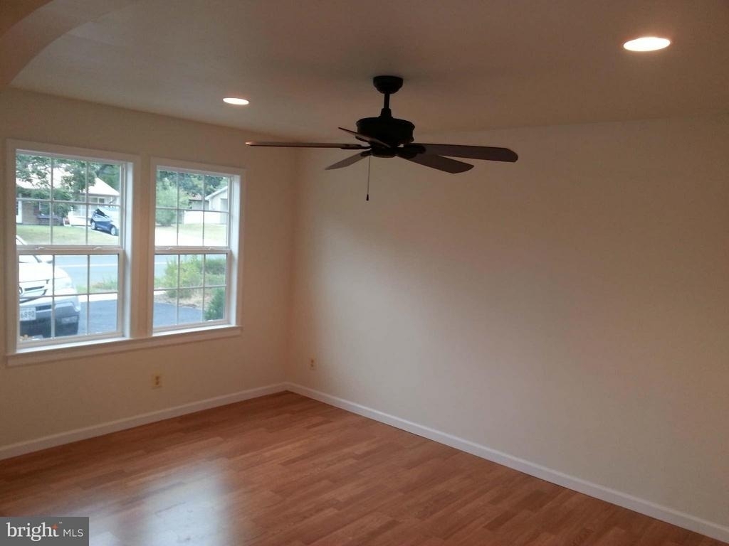 326 Garner Avenue - Photo 4