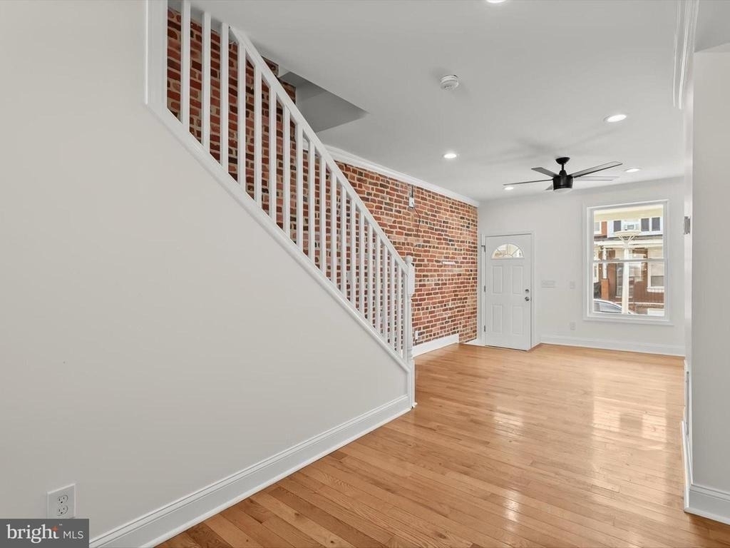 404 N Robinson Street - Photo 14