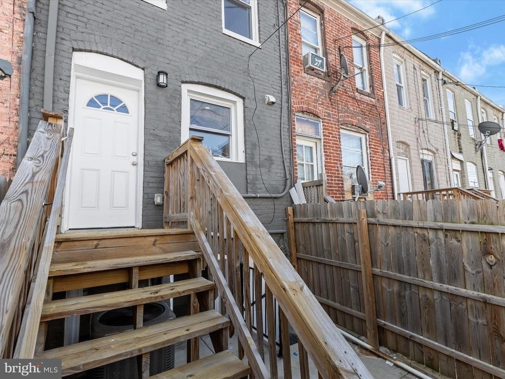 404 N Robinson Street - Photo 42