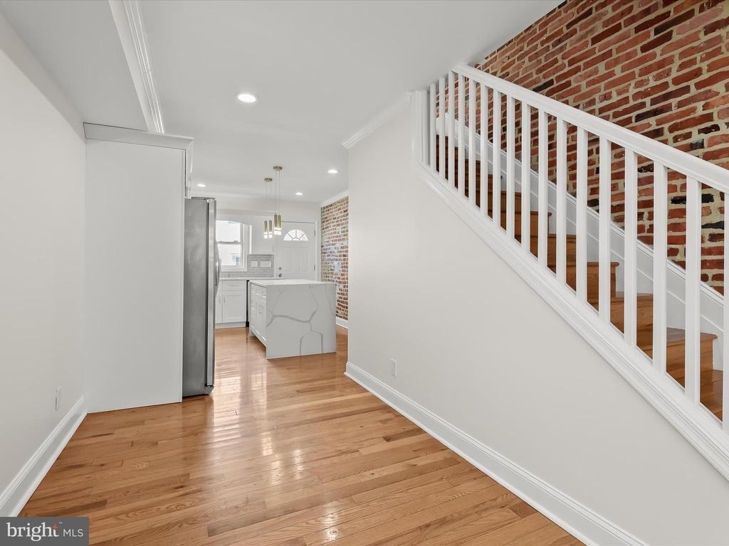 404 N Robinson Street - Photo 15