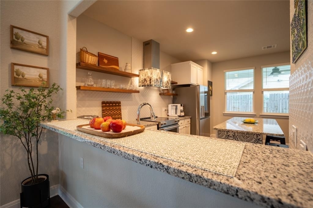 1215 Davis St - Photo 8