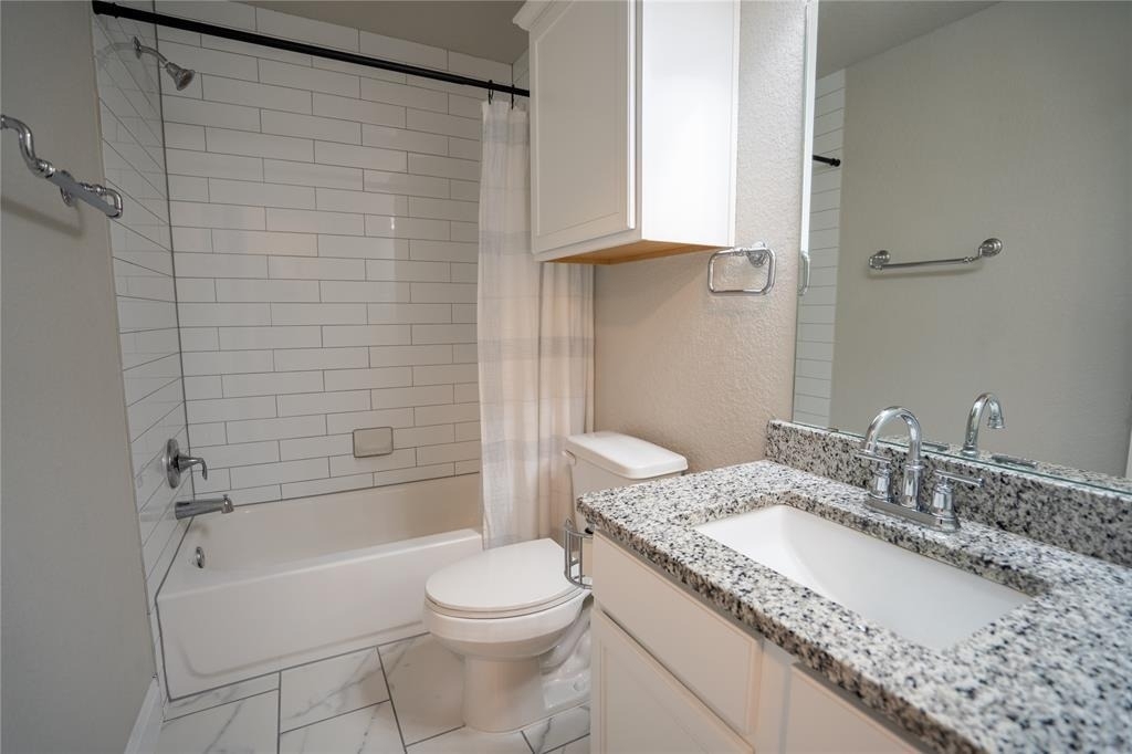 1215 Davis St - Photo 27
