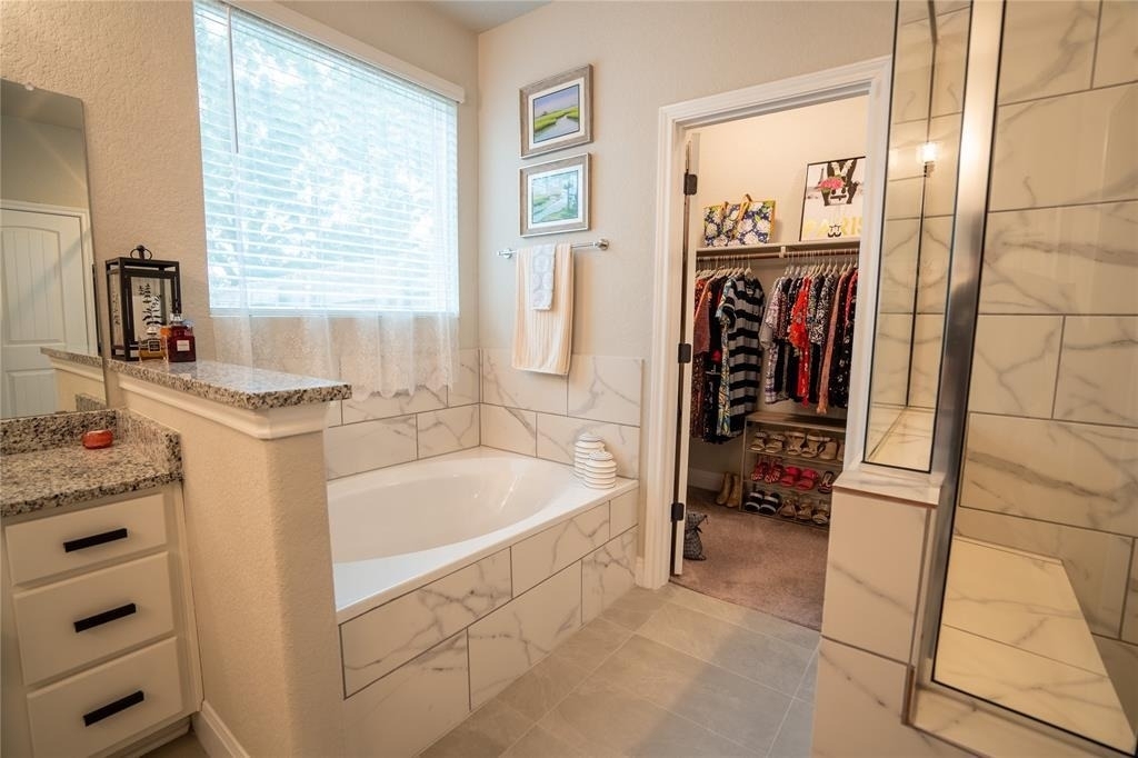 1215 Davis St - Photo 19