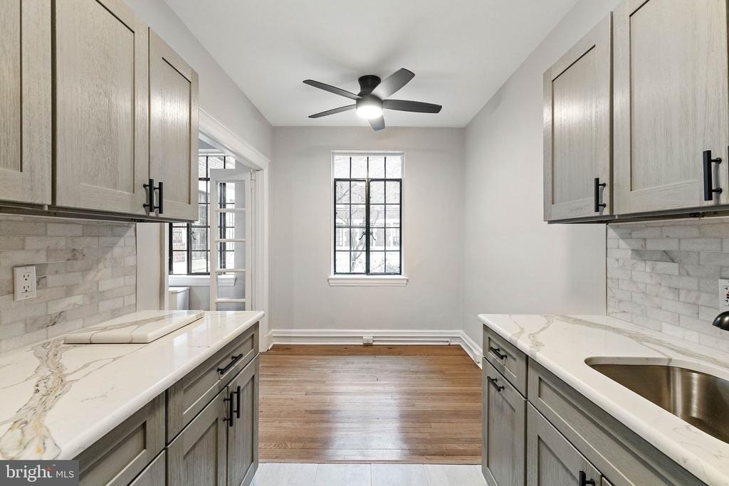 1305 N Broom Street - Photo 6