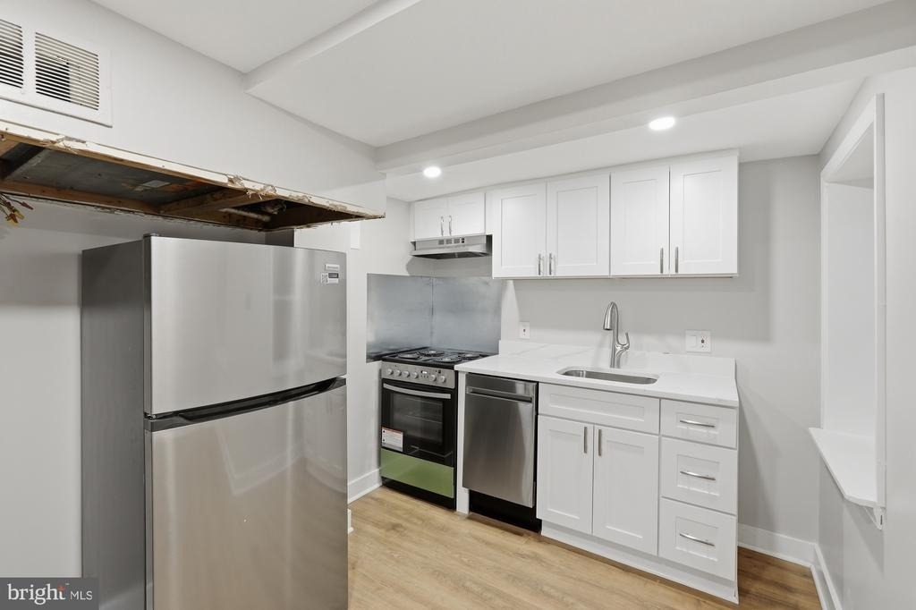2388 Champlain Street Nw - Photo 5