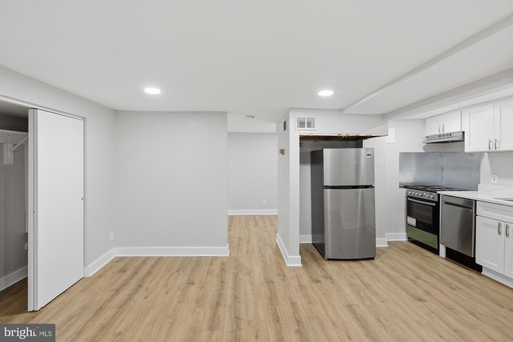 2388 Champlain Street Nw - Photo 4