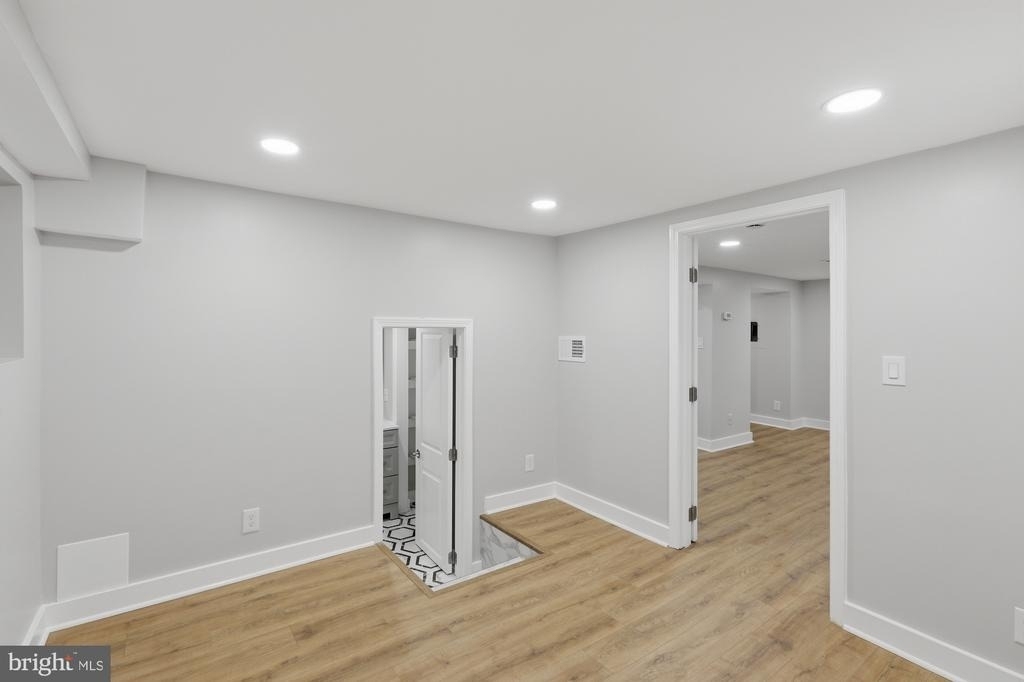 2388 Champlain Street Nw - Photo 3