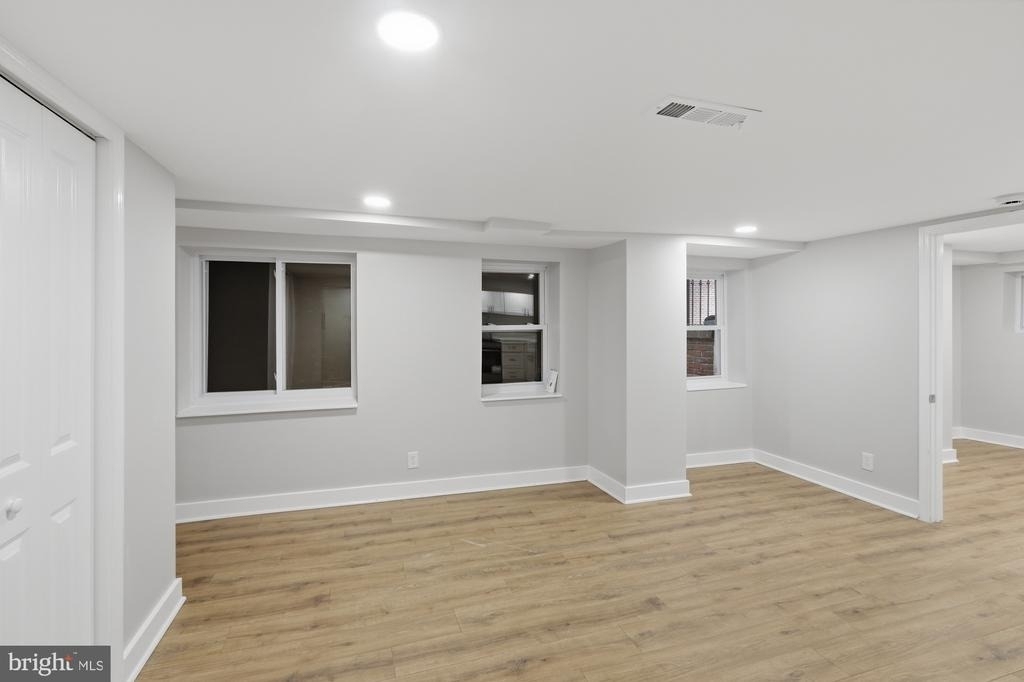 2388 Champlain Street Nw - Photo 10