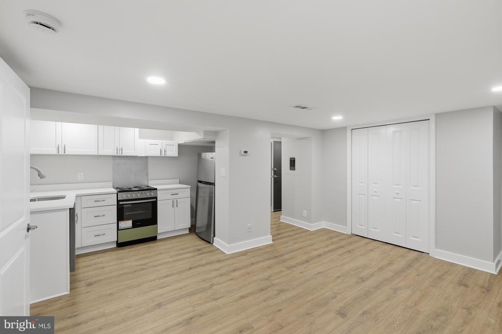 2388 Champlain Street Nw - Photo 6