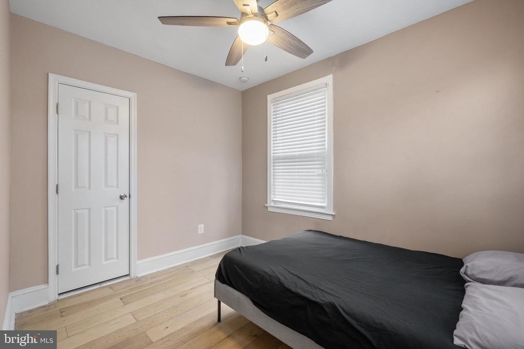 1526 V Street Se - Photo 14