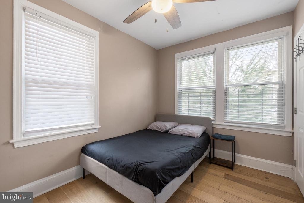 1526 V Street Se - Photo 12