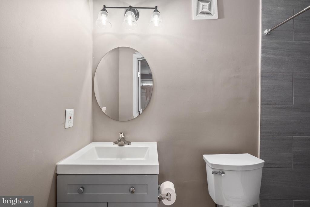 1526 V Street Se - Photo 10