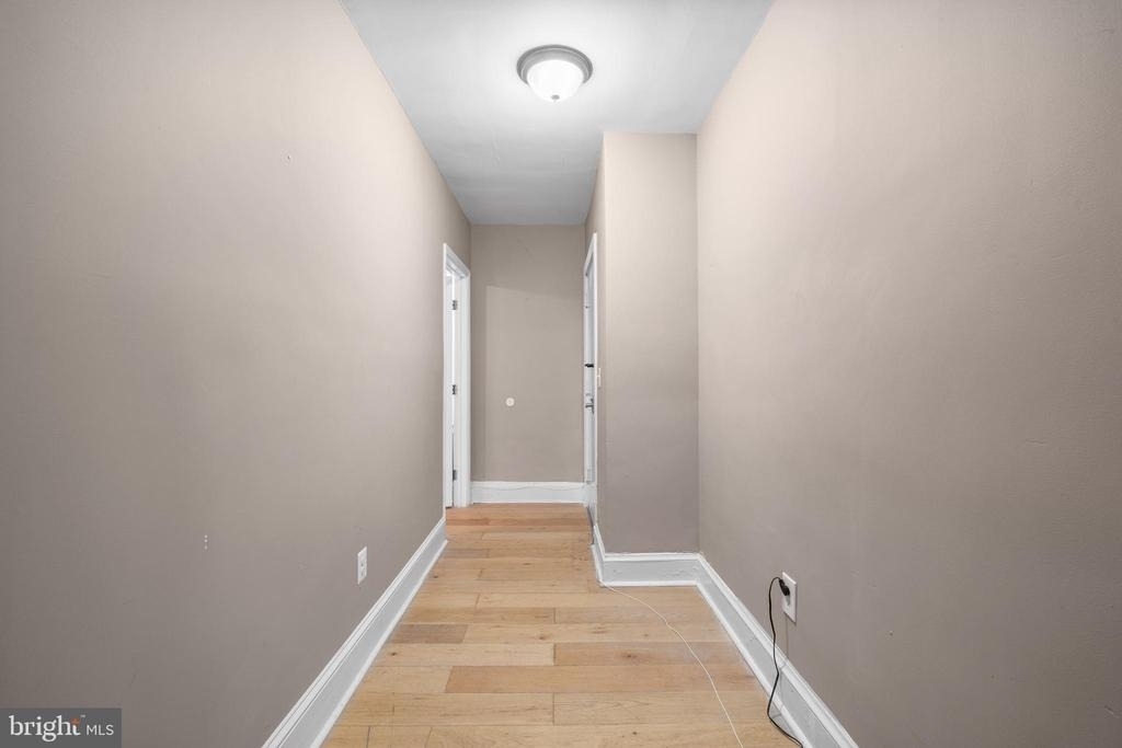 1526 V Street Se - Photo 18