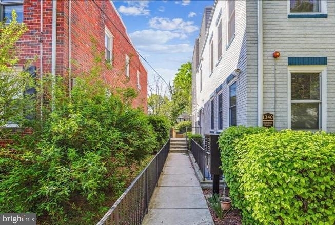 1340 Nicholson Street Nw - Photo 29