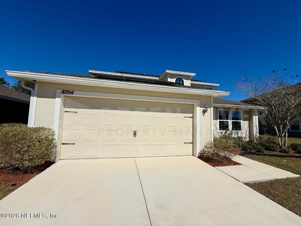 8704 Lake George Circle W - Photo 0