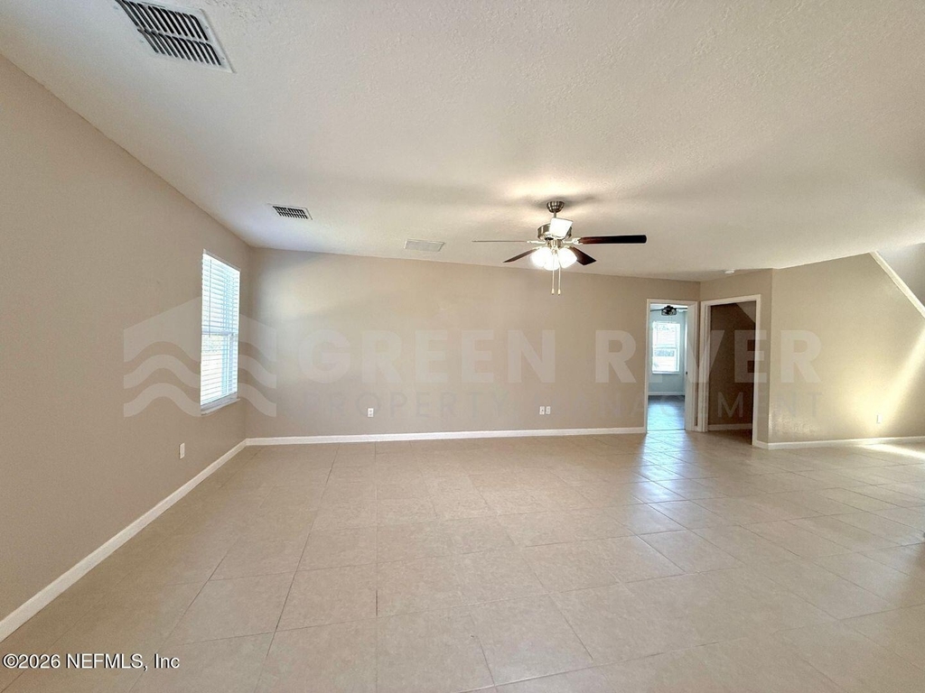 8704 Lake George Circle W - Photo 15