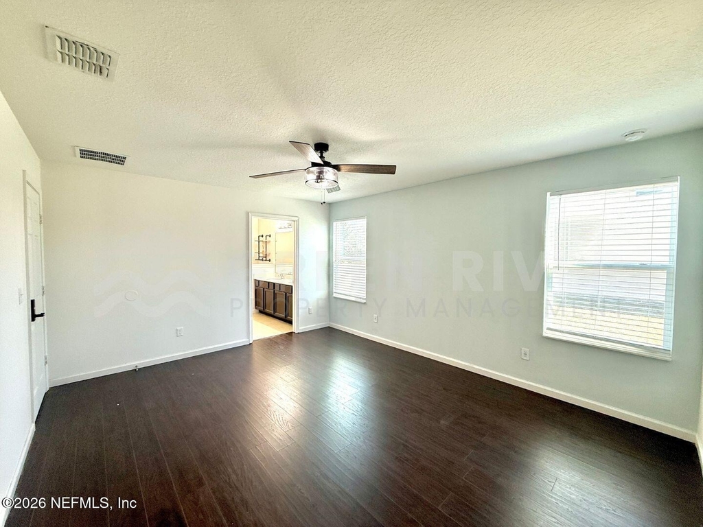 8704 Lake George Circle W - Photo 17