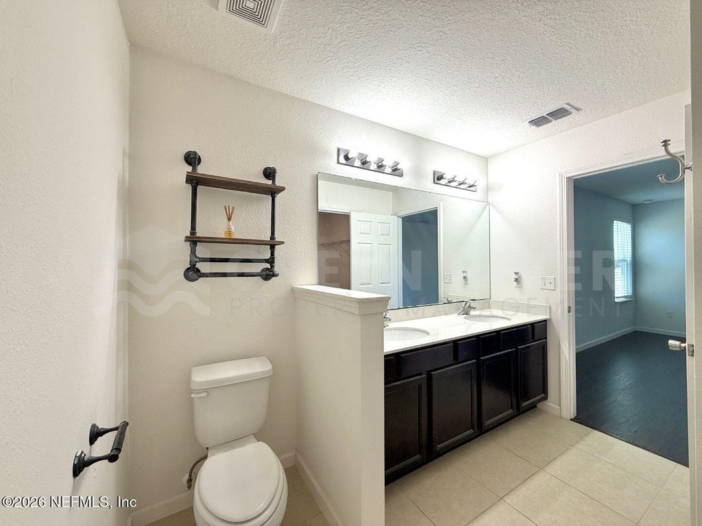 8704 Lake George Circle W - Photo 21
