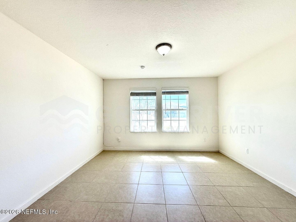 8704 Lake George Circle W - Photo 27