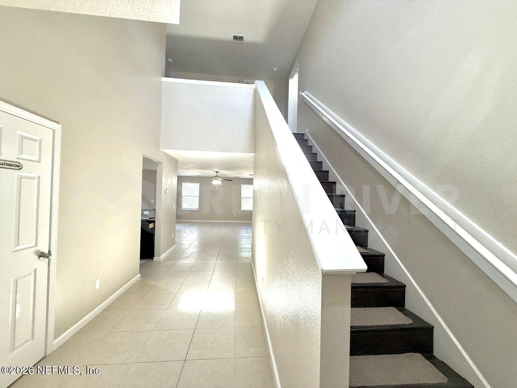 8704 Lake George Circle W - Photo 6
