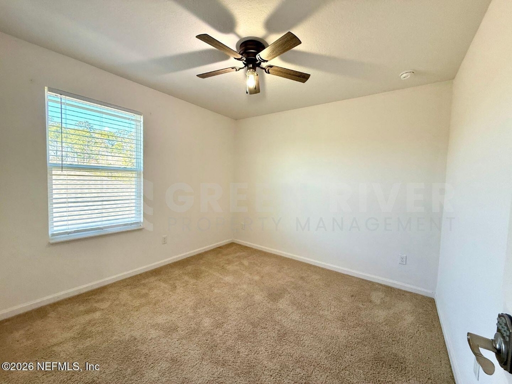 8704 Lake George Circle W - Photo 29