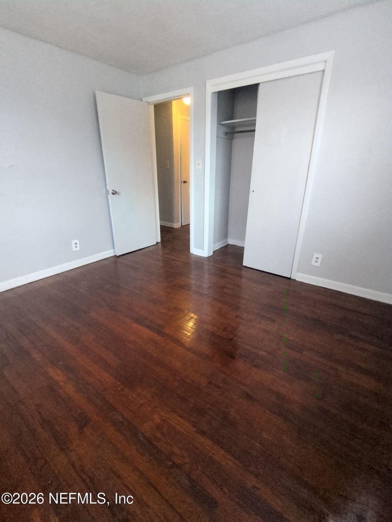 1145 W 25th Street - Photo 3