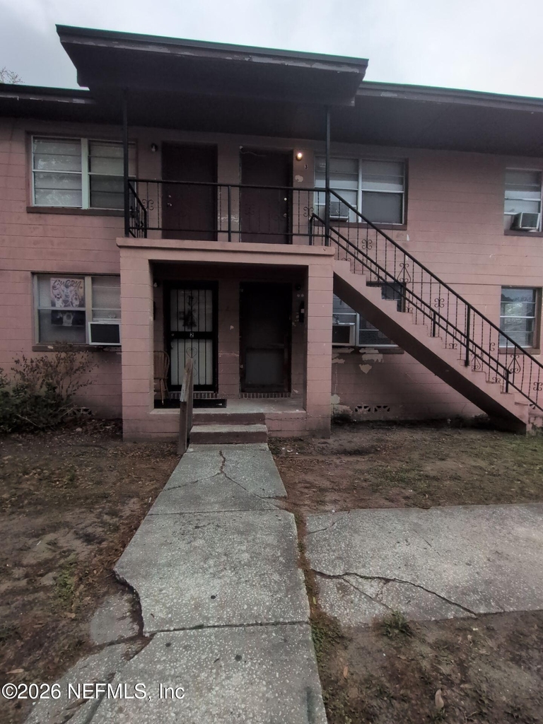 1145 W 25th Street - Photo 9