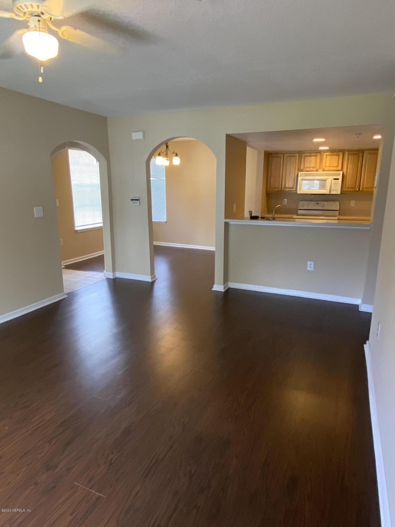 10075 Gate Parkway - Photo 0