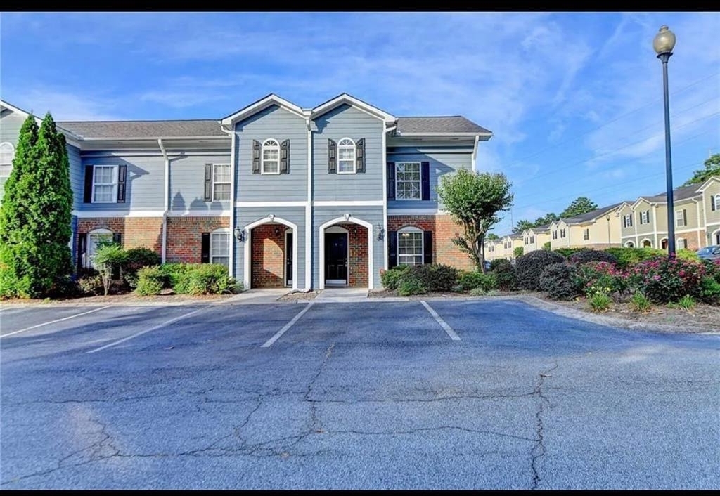 810 Summer Place - Photo 1