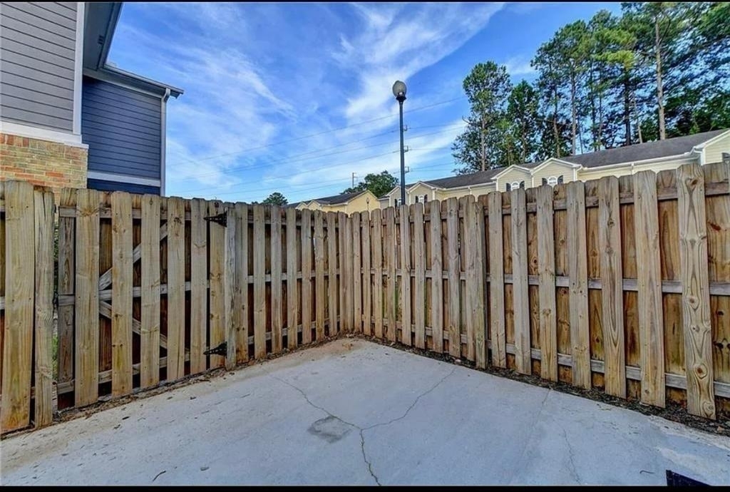 810 Summer Place - Photo 18