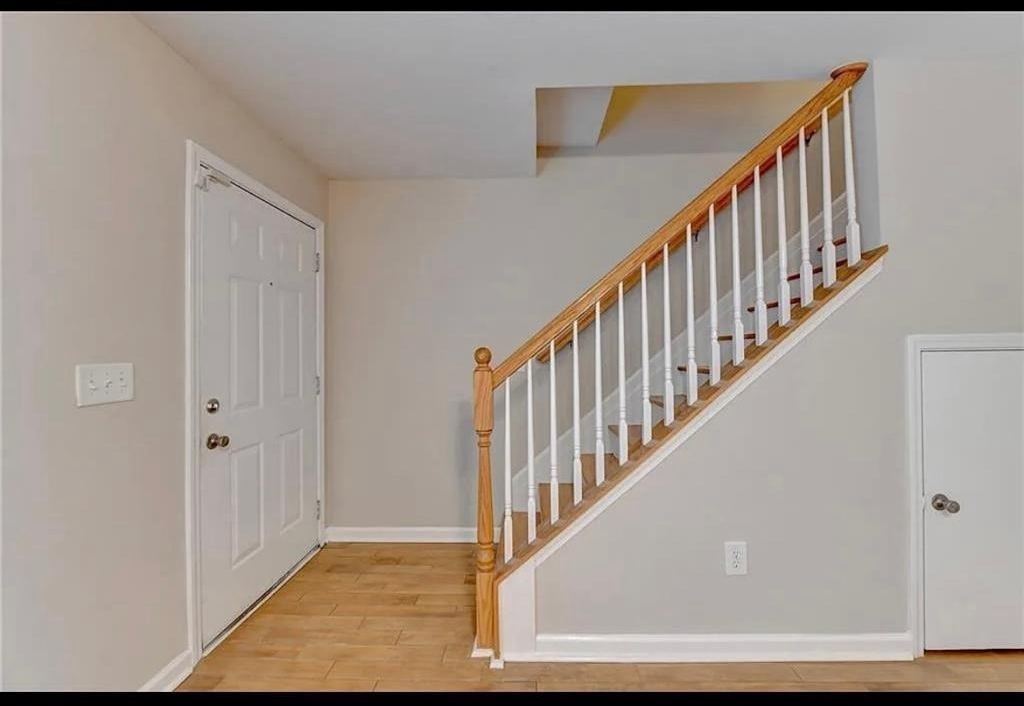 810 Summer Place - Photo 2