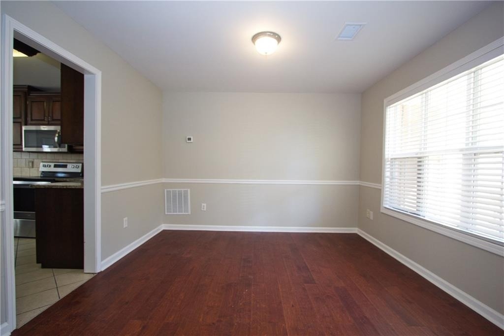 585 Chapel Walk Lane - Photo 2