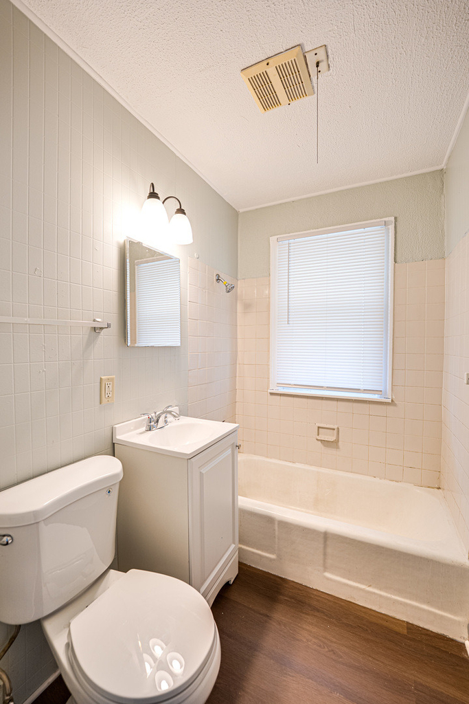 2208 Fremont Street - Photo 10