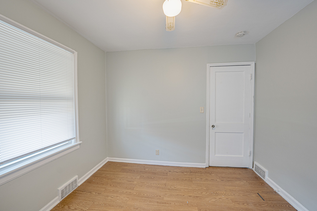 2208 Fremont Street - Photo 7