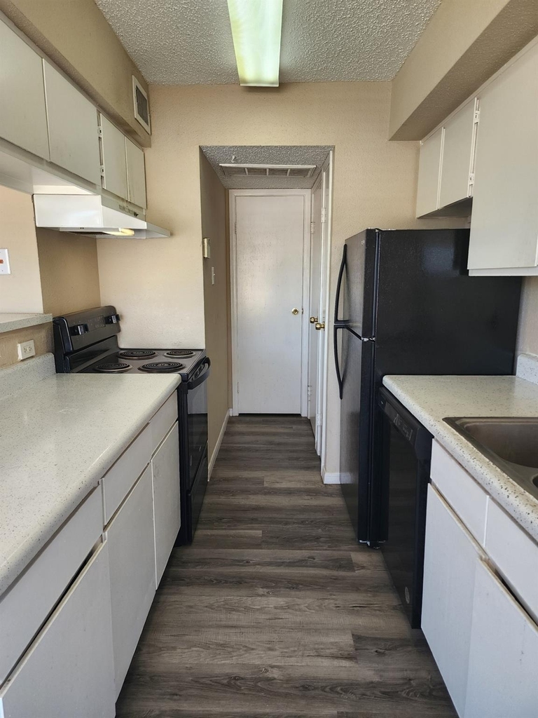2750 Holly Hall Street - Photo 5