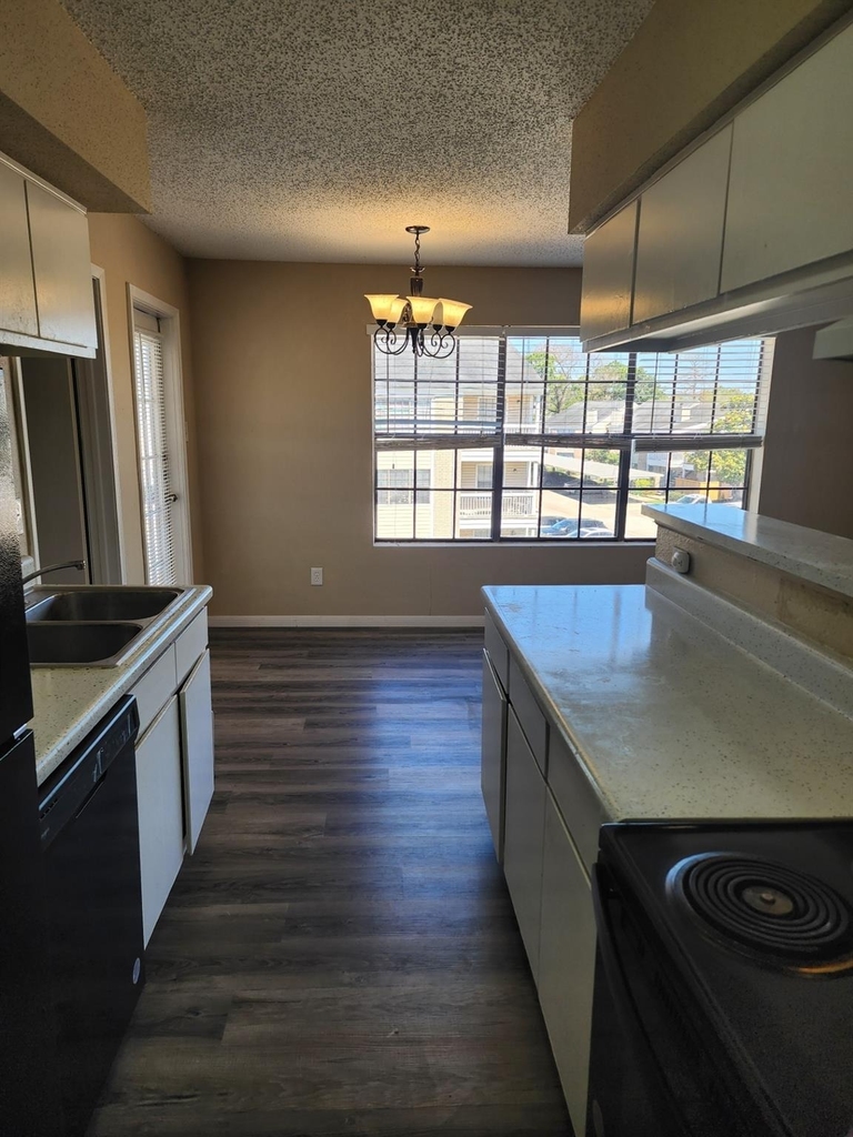 2750 Holly Hall Street - Photo 4