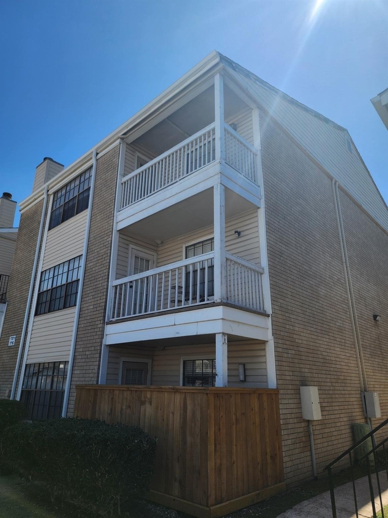 2750 Holly Hall Street - Photo 15
