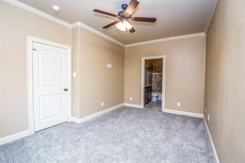 1516 Amundsen Street - Photo 20