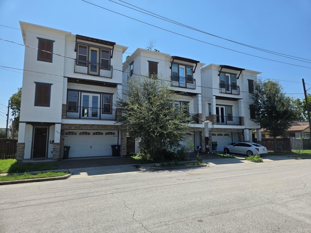 1516 Amundsen Street - Photo 41