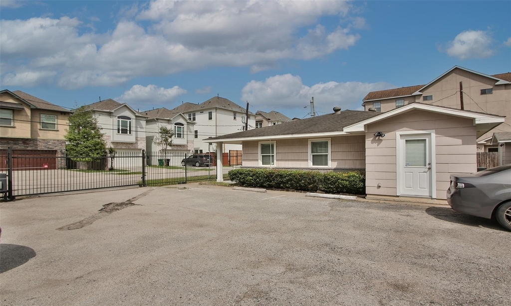 4331 Marina Street - Photo 34
