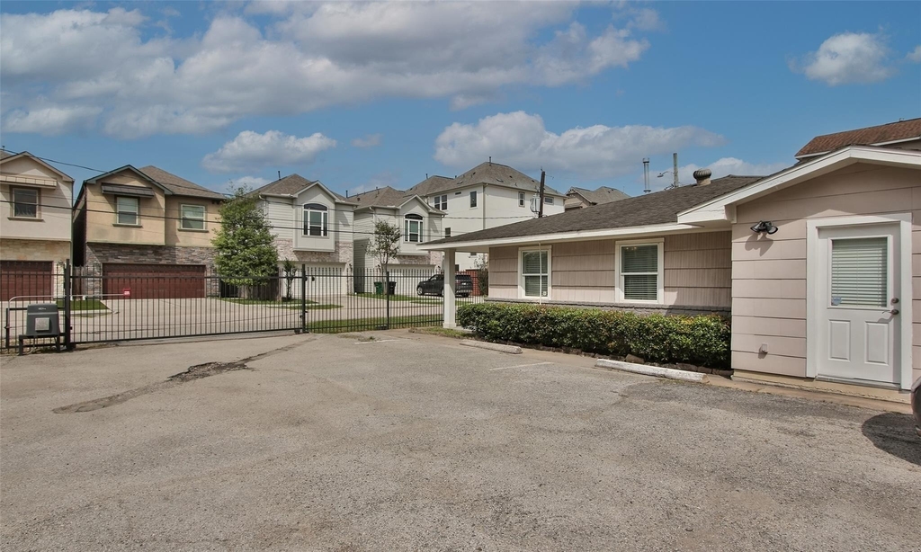 4331 Marina Street - Photo 33