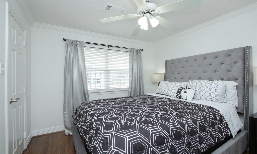4331 Marina Street - Photo 9