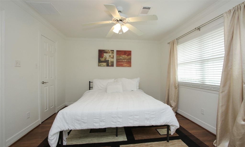 4331 Marina Street - Photo 5